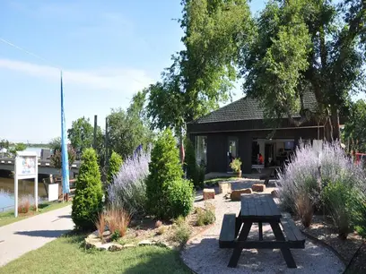 Lake Overholser Boathouse & Cafe